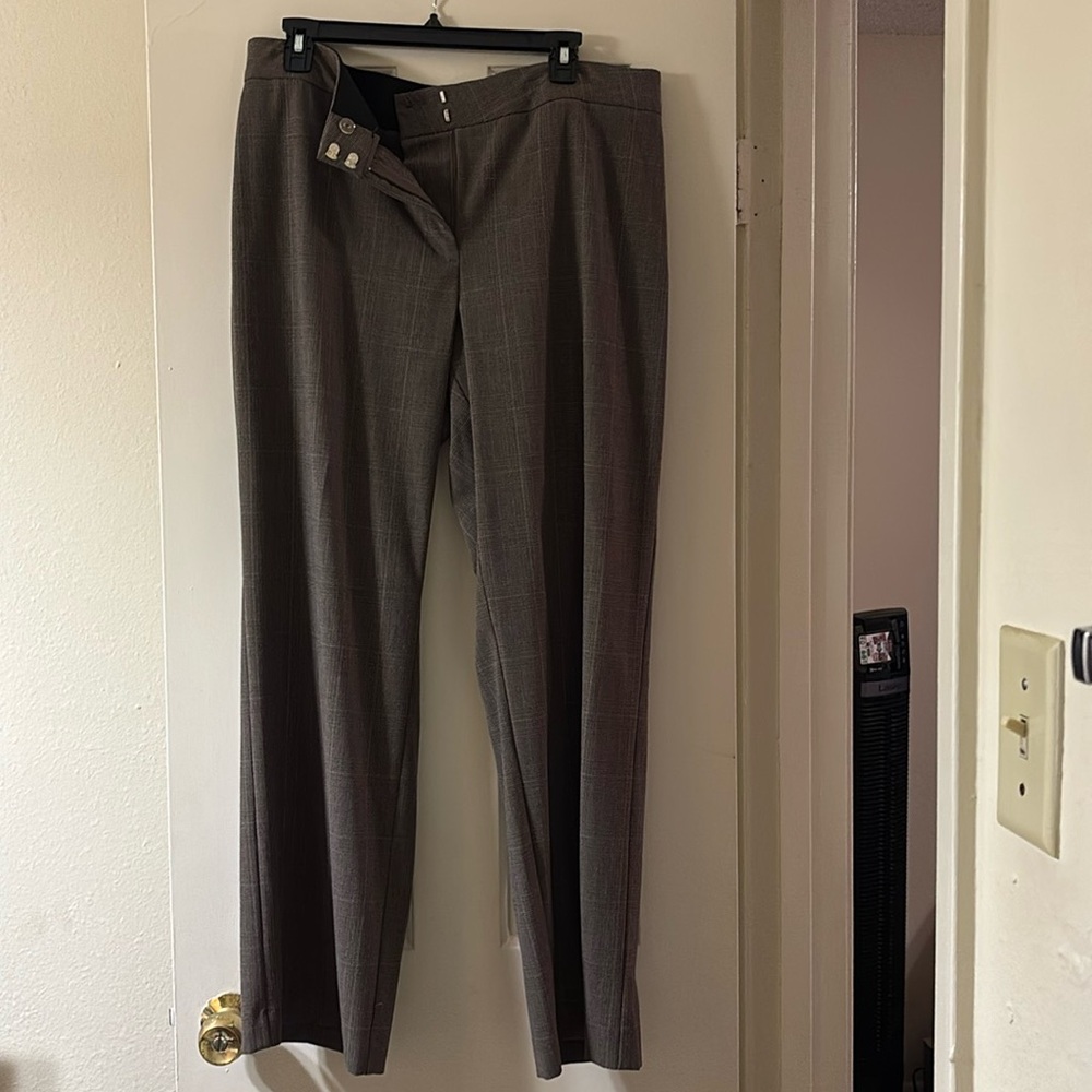 JM collection trouser size 16 Curvier Fit Magic Pant Black/Gray